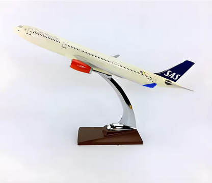 Airbus A330-300 Scandinavian Airlines Modellflugzeug 32 cm – 1:200 Resin Sammlermodell AAAA
