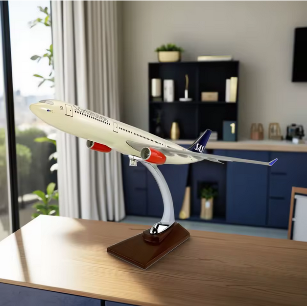 Airbus A330-300 Scandinavian Airlines Modellflugzeug 32 cm – 1:200 Resin Sammlermodell AAAA