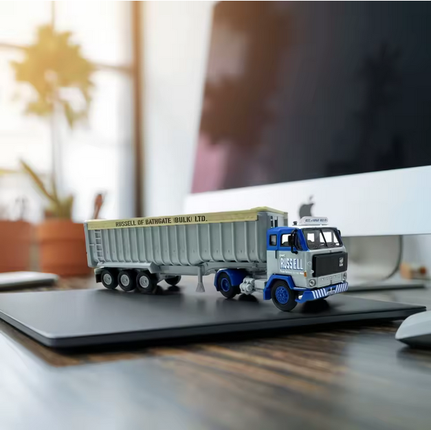 Volvo F88 Modell 1:76 LKW – Sammlermodell Desktop Dekoration Klemmkreativ