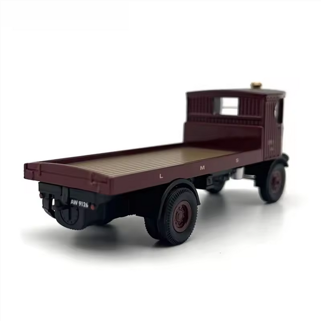 Volvo F88 Truck Modell 1:76 – Klassische Desktop Deko für LKW-Enthusiasten