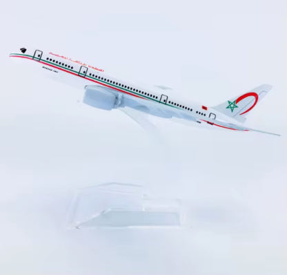 Boeing 787-8 Flugzeugmodell 1:400 – Dekoratives Sammlermodell (14 cm)