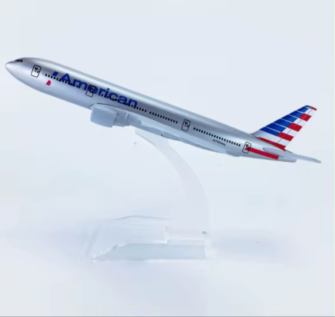 Boeing 777-200 Flugzeugmodell 1:400 – Dekoratives Sammlermodell (16 cm)